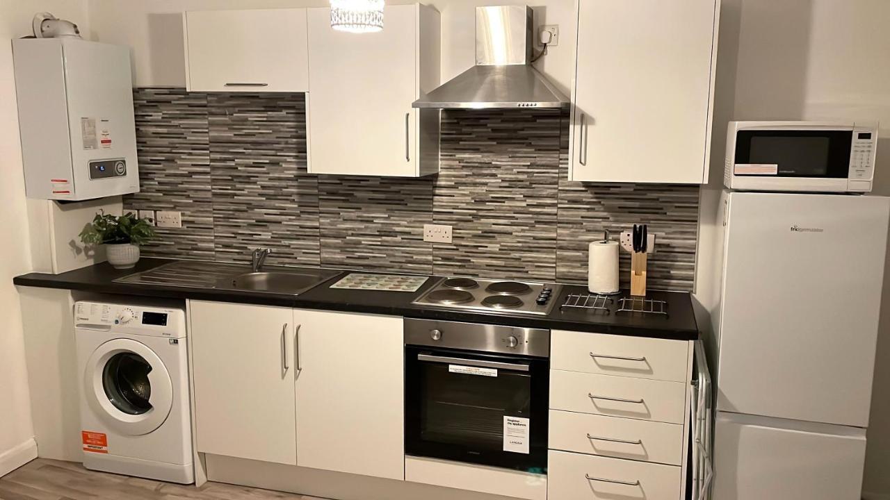 Supreme - 1 Bedroom Apart Sleeps 4 Short/Long Stay Джиллінгем Екстер'єр фото